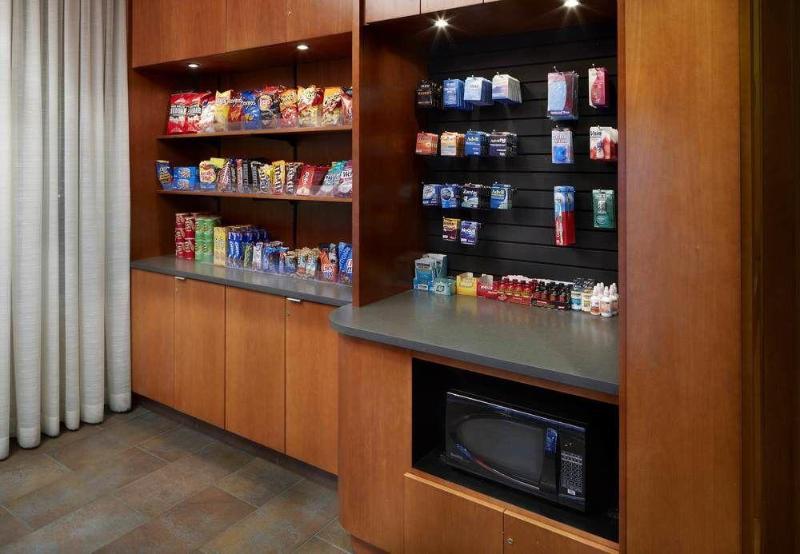 Residence Inn By Marriott San Antonio Six Flags At The Rim Extérieur photo
